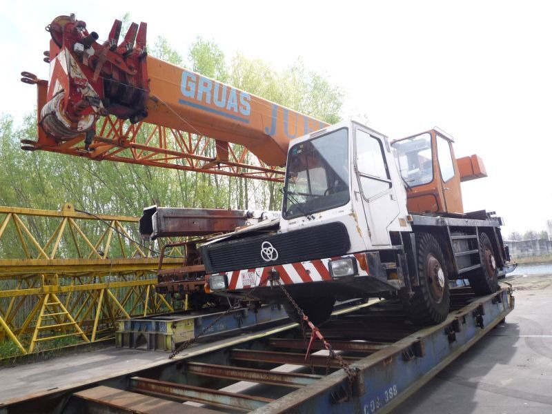 Krupp KMK 2025 for parts - Alle terrein kraan: afbeelding 1 Krupp KMK 2025 for parts - Alle terrein kraan: afbeelding 1