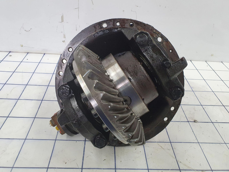 Krupp KMK 5100 axle 5 end differential 17x36 - Differentieel voor Kraan: afbeelding 5 Krupp KMK 5100 axle 5 end differential 17x36 - Differentieel voor Kraan: afbeelding 5