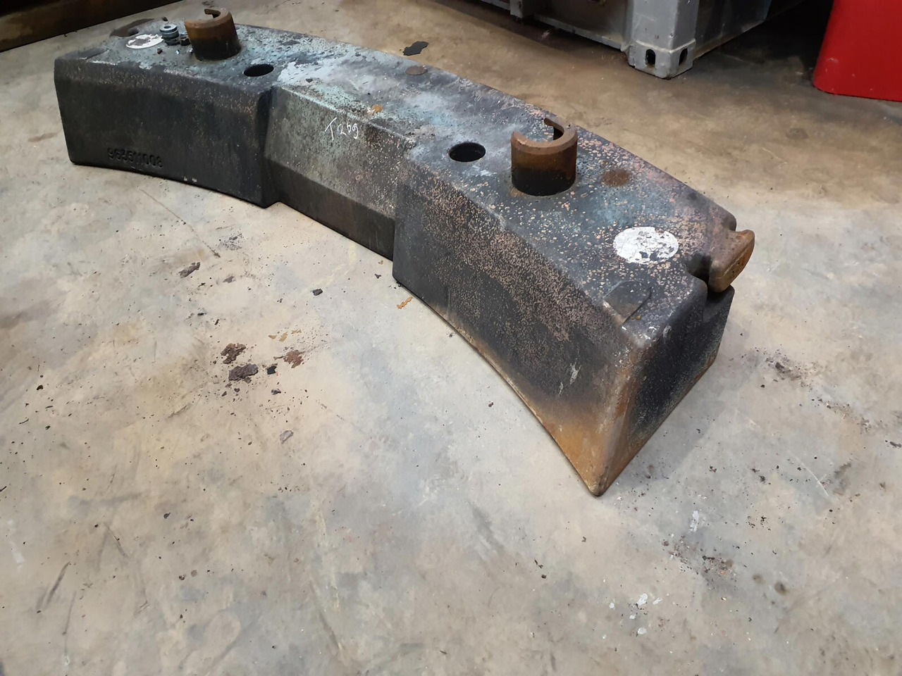 Liebherr LTM 1040/2.1 counterweight 3,2 ton - Tegenwicht voor Mobiele kraan: afbeelding 1 Liebherr LTM 1040/2.1 counterweight 3,2 ton - Tegenwicht voor Mobiele kraan: afbeelding 1
