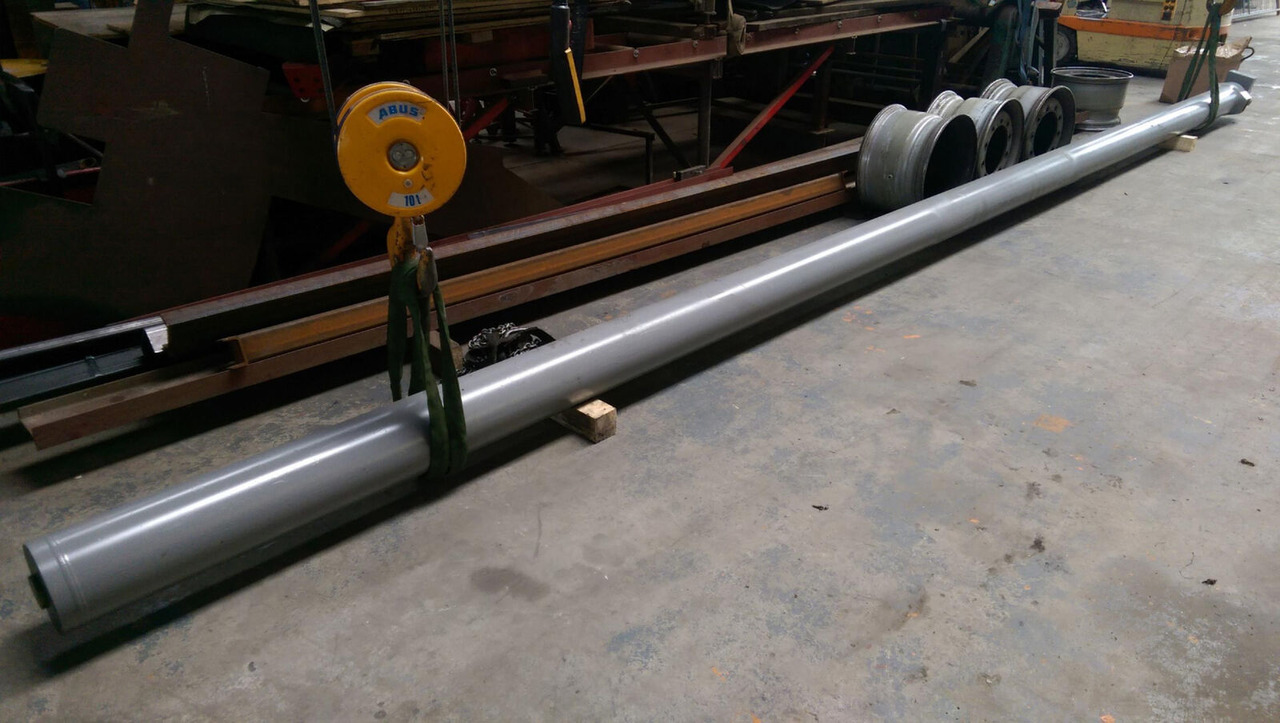 Liebherr LTM 1045-3.1 telescopic cylinder single - Hydraulische cilinder voor Mobiele kraan: afbeelding 3 Liebherr LTM 1045-3.1 telescopic cylinder single - Hydraulische cilinder voor Mobiele kraan: afbeelding 3