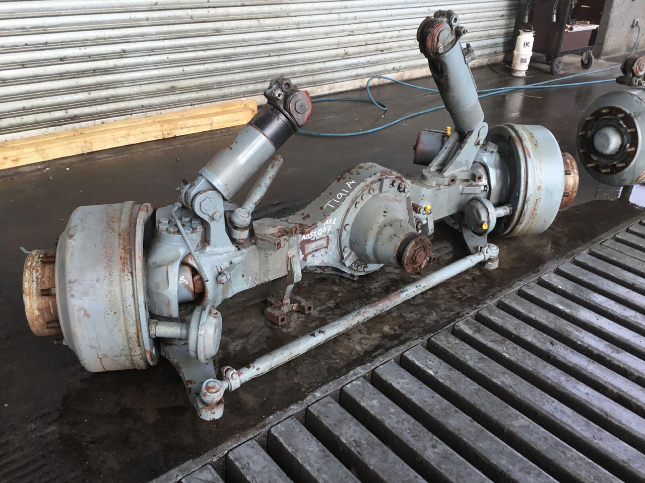 Liebherr LTM 1050-1 axle 1 - As en onderdelen voor Mobiele kraan: afbeelding 1 Liebherr LTM 1050-1 axle 1 - As en onderdelen voor Mobiele kraan: afbeelding 1