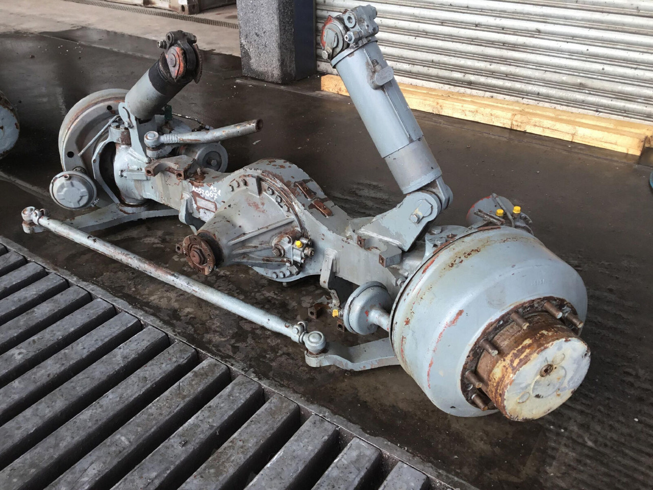 Liebherr LTM 1050-1 axle 1 - As en onderdelen voor Mobiele kraan: afbeelding 2 Liebherr LTM 1050-1 axle 1 - As en onderdelen voor Mobiele kraan: afbeelding 2