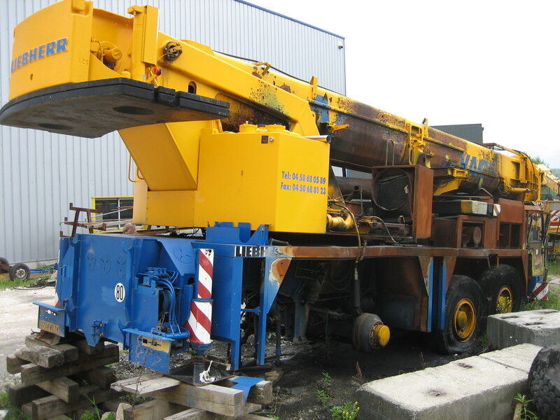 Liebherr LTM 1090/2 for parts - Mobiele kraan: afbeelding 2 Liebherr LTM 1090/2 for parts - Mobiele kraan: afbeelding 2