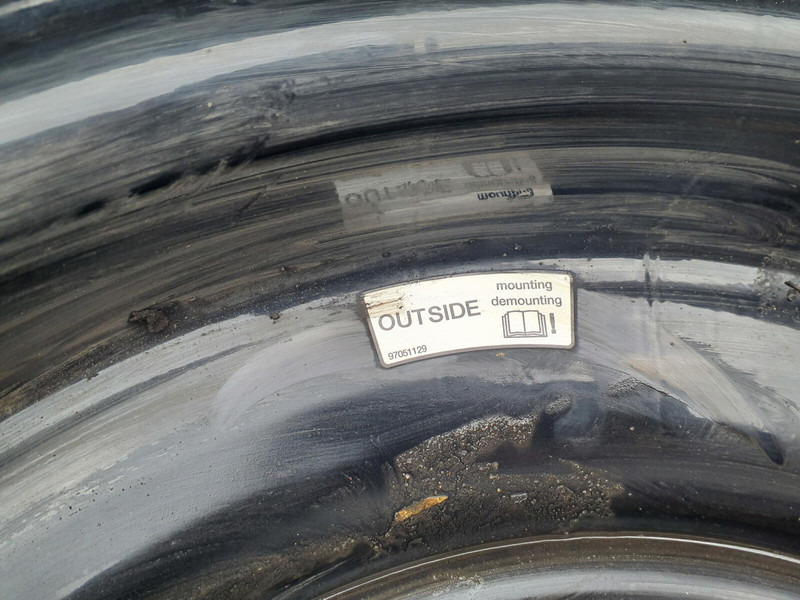 Liebherr Rim 445/95R25 10 12 1p - Velg voor Kraan: afbeelding 4 Liebherr Rim 445/95R25 10 12 1p - Velg voor Kraan: afbeelding 4