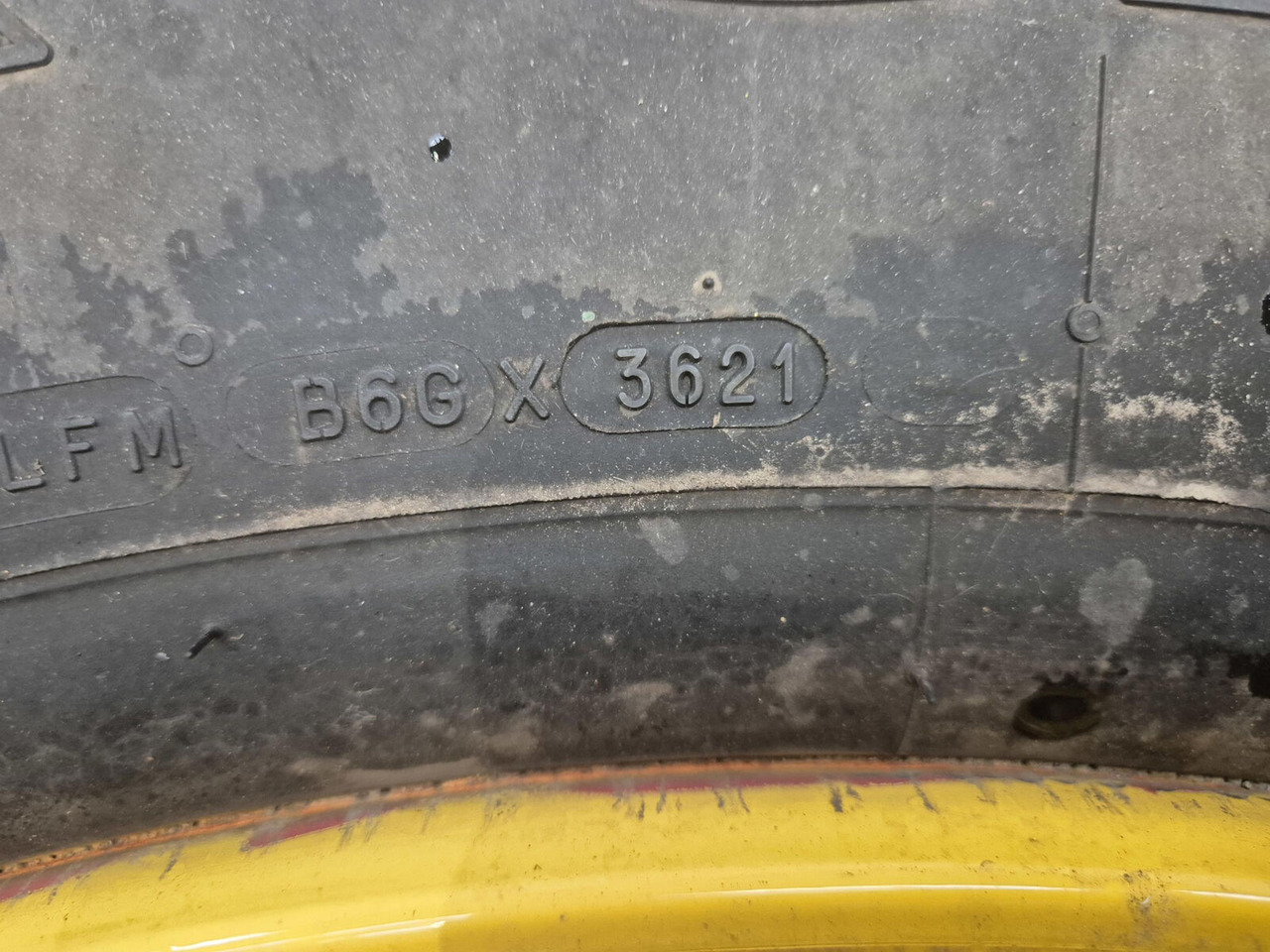 Liebherr Wheel 445/95R25 10 12 1p - Complete wiel voor Kraan: afbeelding 4 Liebherr Wheel 445/95R25 10 12 1p - Complete wiel voor Kraan: afbeelding 4