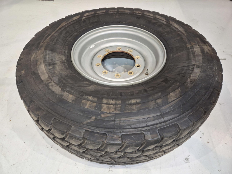Liebherr Wheel 445/95R25 10 12 1p - Banden en velgen voor Kraan: afbeelding 1 Liebherr Wheel 445/95R25 10 12 1p - Banden en velgen voor Kraan: afbeelding 1