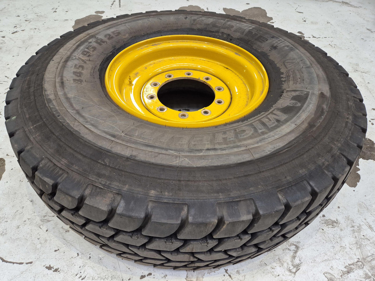 Liebherr Wheel 445/95R25 10 12 1p - Complete wiel voor Kraan: afbeelding 1 Liebherr Wheel 445/95R25 10 12 1p - Complete wiel voor Kraan: afbeelding 1