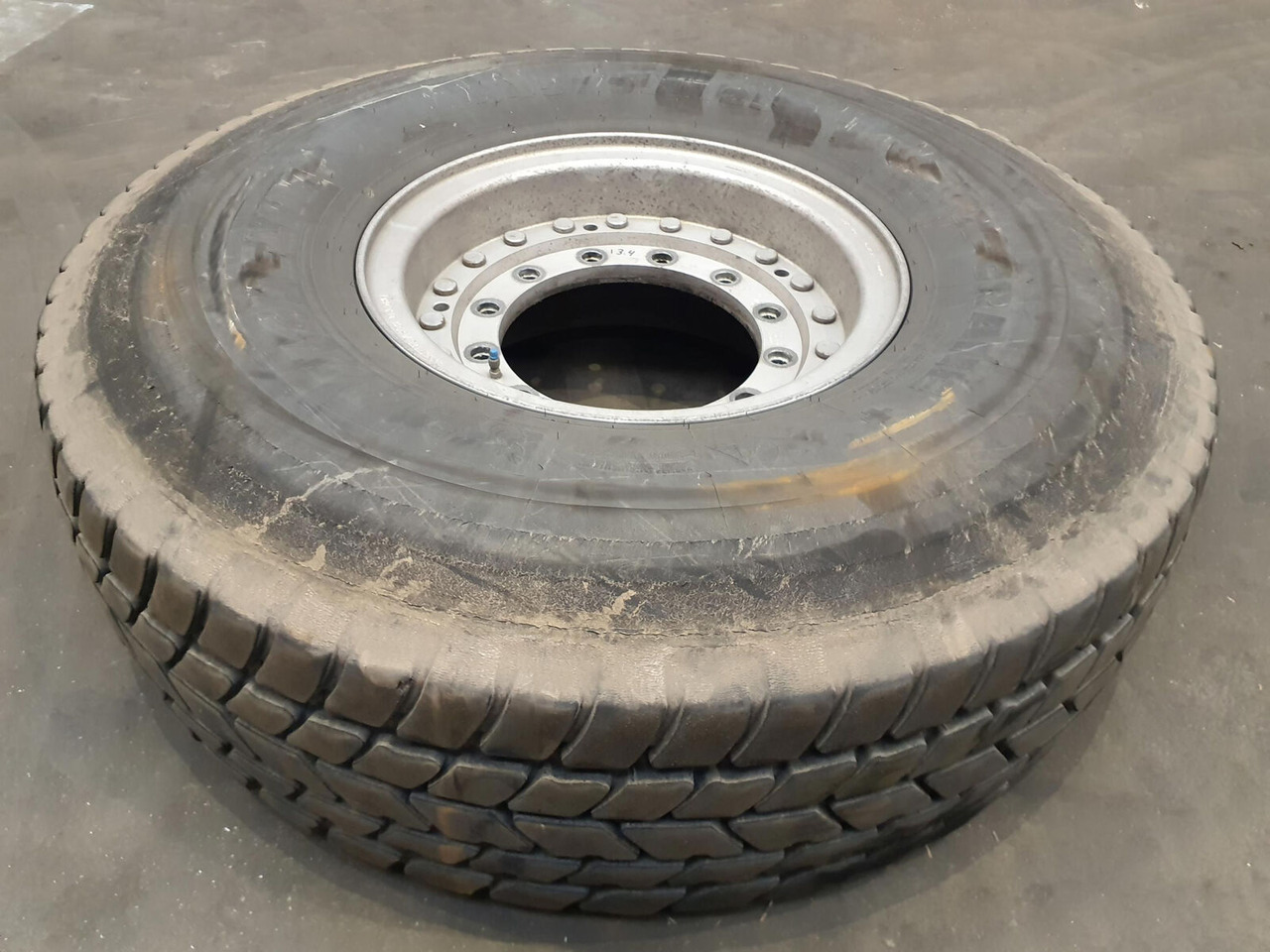 Michelin Wheel 445/95R25 12 13.4 2p alu - Complete wiel voor Kraan: afbeelding 2 Michelin Wheel 445/95R25 12 13.4 2p alu - Complete wiel voor Kraan: afbeelding 2