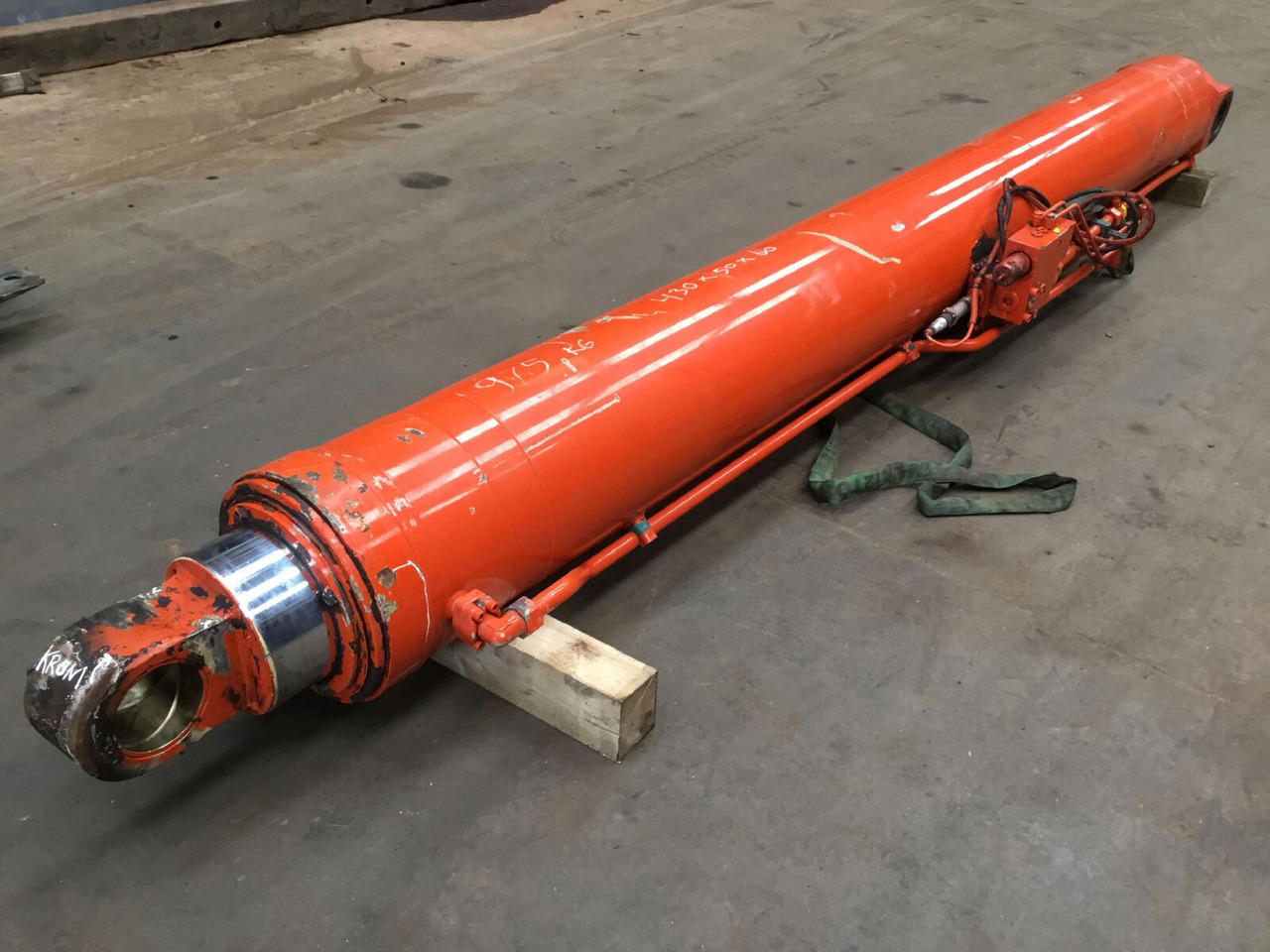 Terex AC 100 boom cylinder - Hydraulische cilinder voor Mobiele kraan: afbeelding 1 Terex AC 100 boom cylinder - Hydraulische cilinder voor Mobiele kraan: afbeelding 1