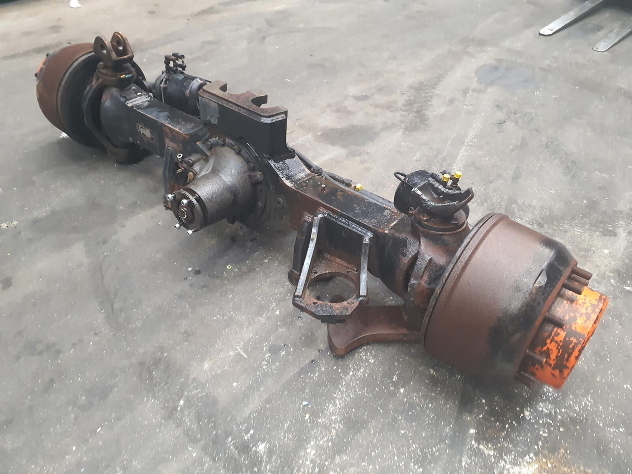 Terex AC 155 axle 3 - As en onderdelen voor Mobiele kraan: afbeelding 3 Terex AC 155 axle 3 - As en onderdelen voor Mobiele kraan: afbeelding 3