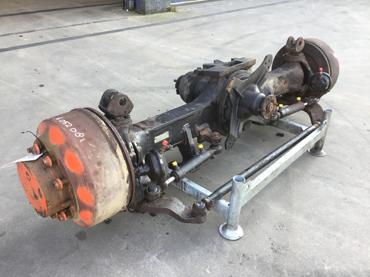 Terex AC 205 axle 3 - As en onderdelen voor Mobiele kraan: afbeelding 1 Terex AC 205 axle 3 - As en onderdelen voor Mobiele kraan: afbeelding 1