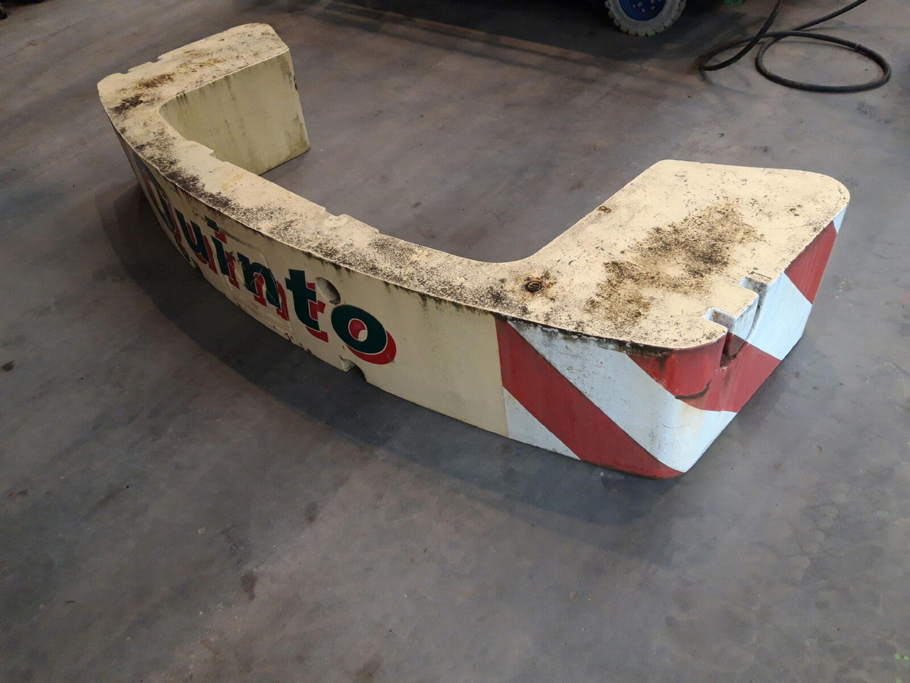 Terex Demag AC 35 counterweight 2,5 T - Tegenwicht voor Mobiele kraan: afbeelding 4 Terex Demag AC 35 counterweight 2,5 T - Tegenwicht voor Mobiele kraan: afbeelding 4