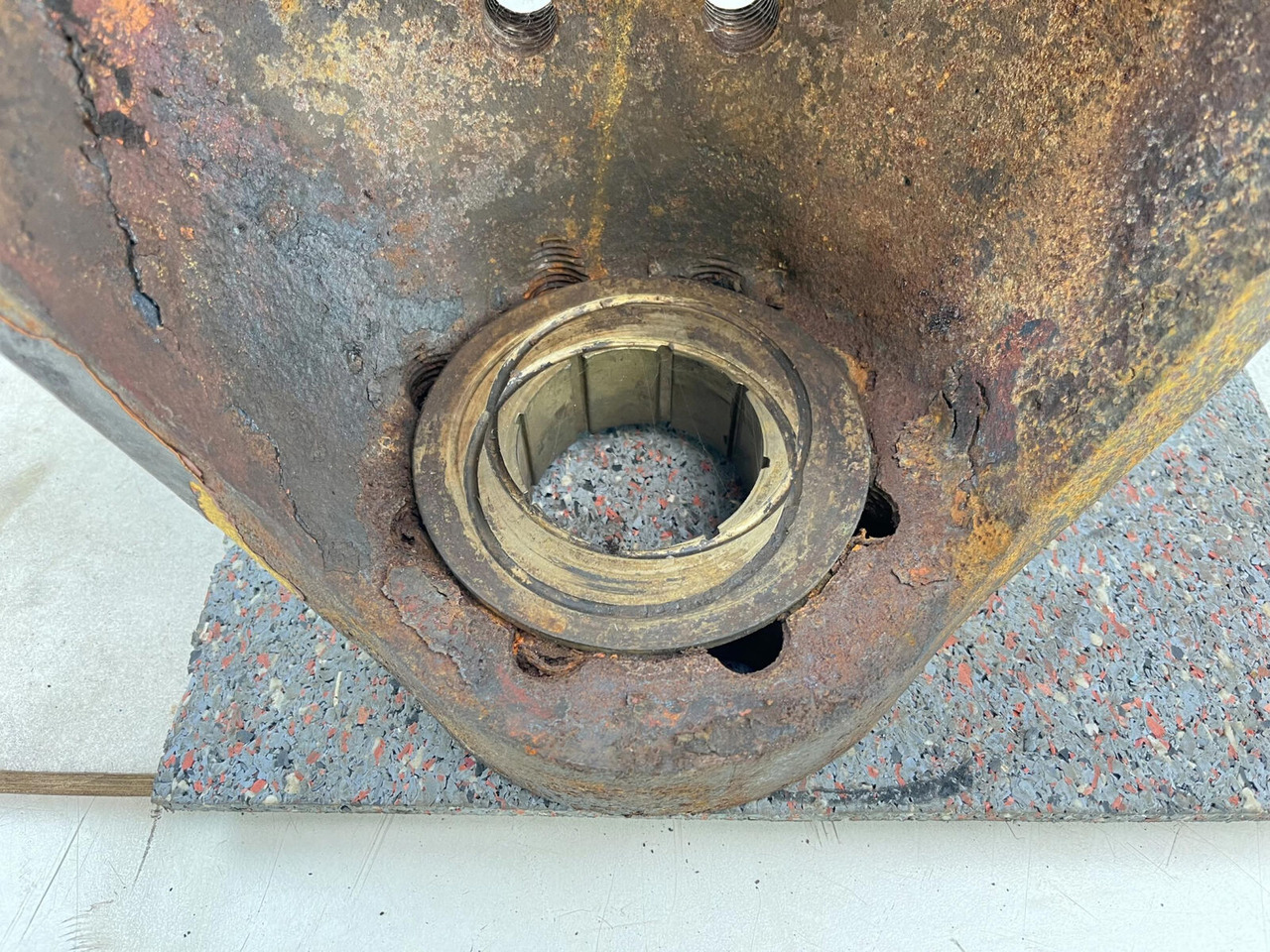 Fusee voor Mobiele kraan Terex HC 340 Steering knuckle 12 holes axle 6: afbeelding 8