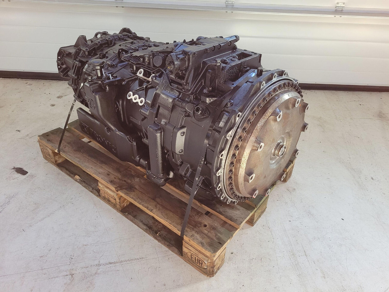ZF LTM 1250-6.1 gearbox TC tronic 12 AS 3002 TC - Versnellingsbak voor Mobiele kraan: afbeelding 2 ZF LTM 1250-6.1 gearbox TC tronic 12 AS 3002 TC - Versnellingsbak voor Mobiele kraan: afbeelding 2