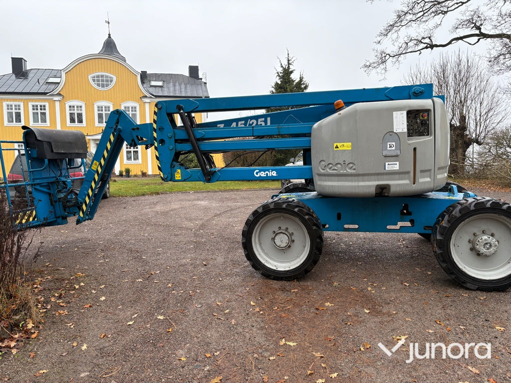 Bomlift - Genie Z-45/25J - Knikarmhoogwerker: afbeelding 2 Bomlift - Genie Z-45/25J - Knikarmhoogwerker: afbeelding 2