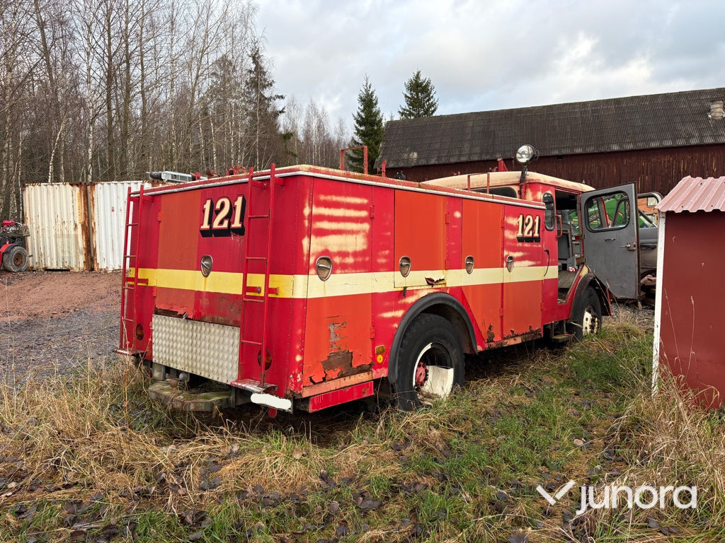 Brandbil - Volvo F86T - Brandweerwagen: afbeelding 5 Brandbil - Volvo F86T - Brandweerwagen: afbeelding 5