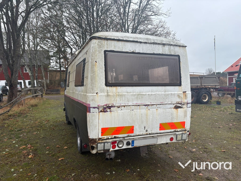 Husbil - Mercedes Benz, L 508 D35 - Buscamper: afbeelding 4 Husbil - Mercedes Benz, L 508 D35 - Buscamper: afbeelding 4