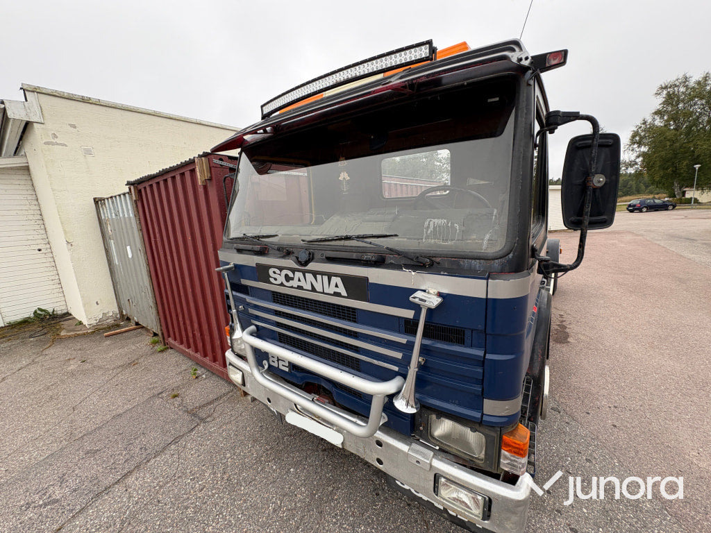 Lastbil - Scania, P82 M 4X2 50 - Haakarmsysteem vrachtwagen: afbeelding 5 Lastbil - Scania, P82 M 4X2 50 - Haakarmsysteem vrachtwagen: afbeelding 5