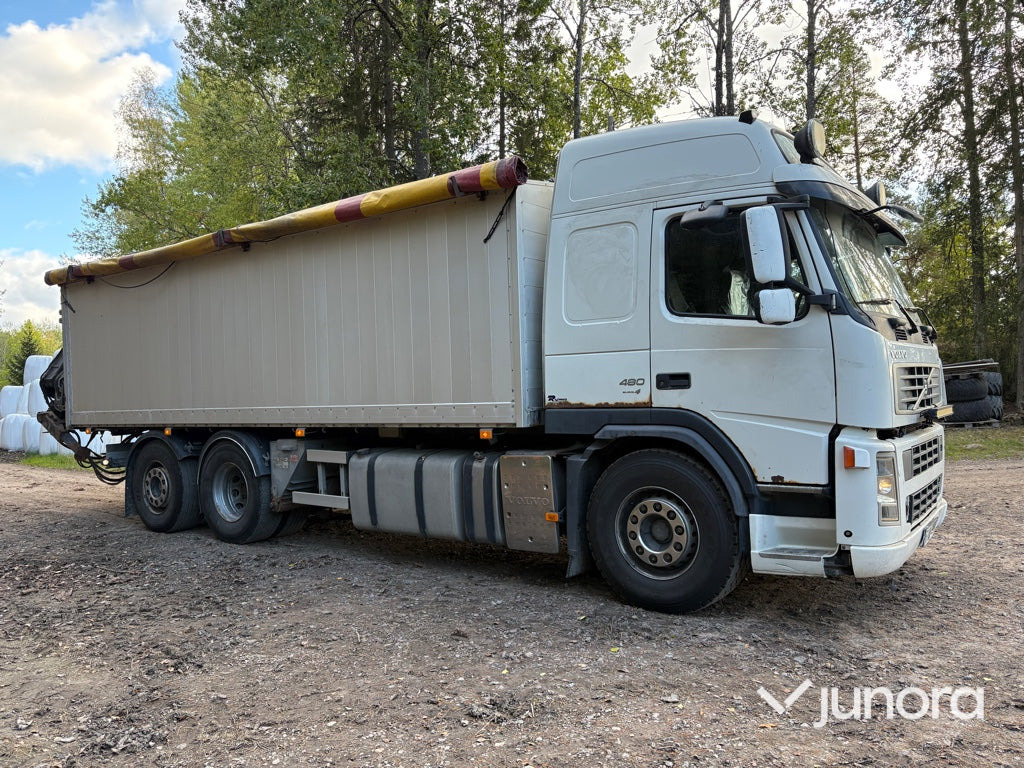 Lastbil Volvo FM-480 6*2 med lyftkran - Vrachtwagen met open laadbak, Kraanwagen: afbeelding 4 Lastbil Volvo FM-480 6*2 med lyftkran - Vrachtwagen met open laadbak, Kraanwagen: afbeelding 4