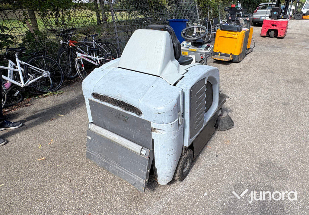 Nilfisk sopmaskin - Industriële veegmachine: afbeelding 5 Nilfisk sopmaskin - Industriële veegmachine: afbeelding 5