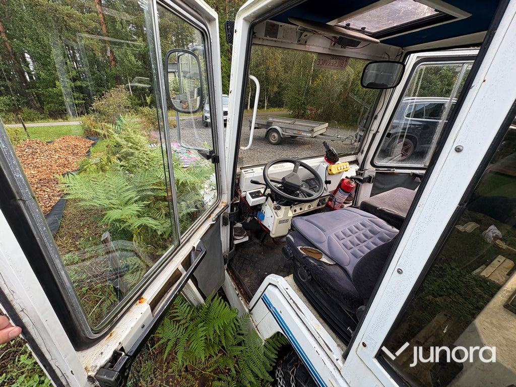 Plogbil - Bagagetruck - Bagagetrekker: afbeelding 5 Plogbil - Bagagetruck - Bagagetrekker: afbeelding 5