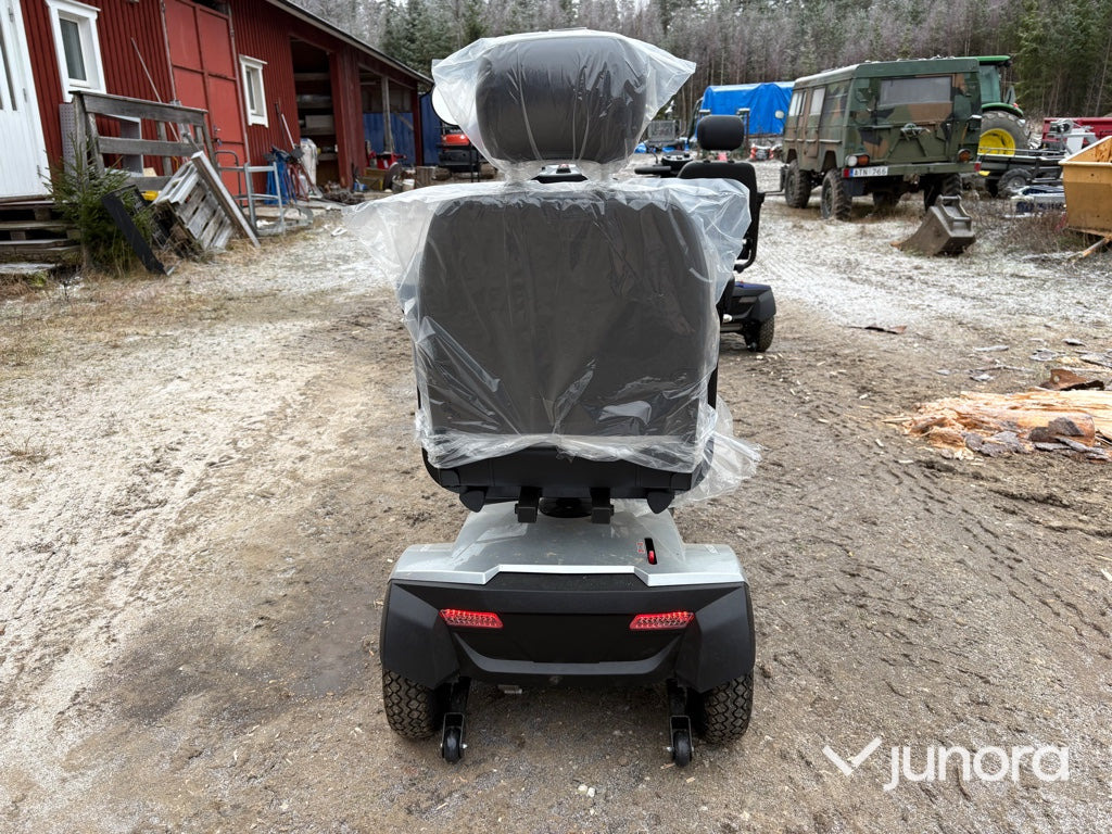 Promenadskoter - C.T.M HS-520 - Motorfiets: afbeelding 5 Promenadskoter - C.T.M HS-520 - Motorfiets: afbeelding 5