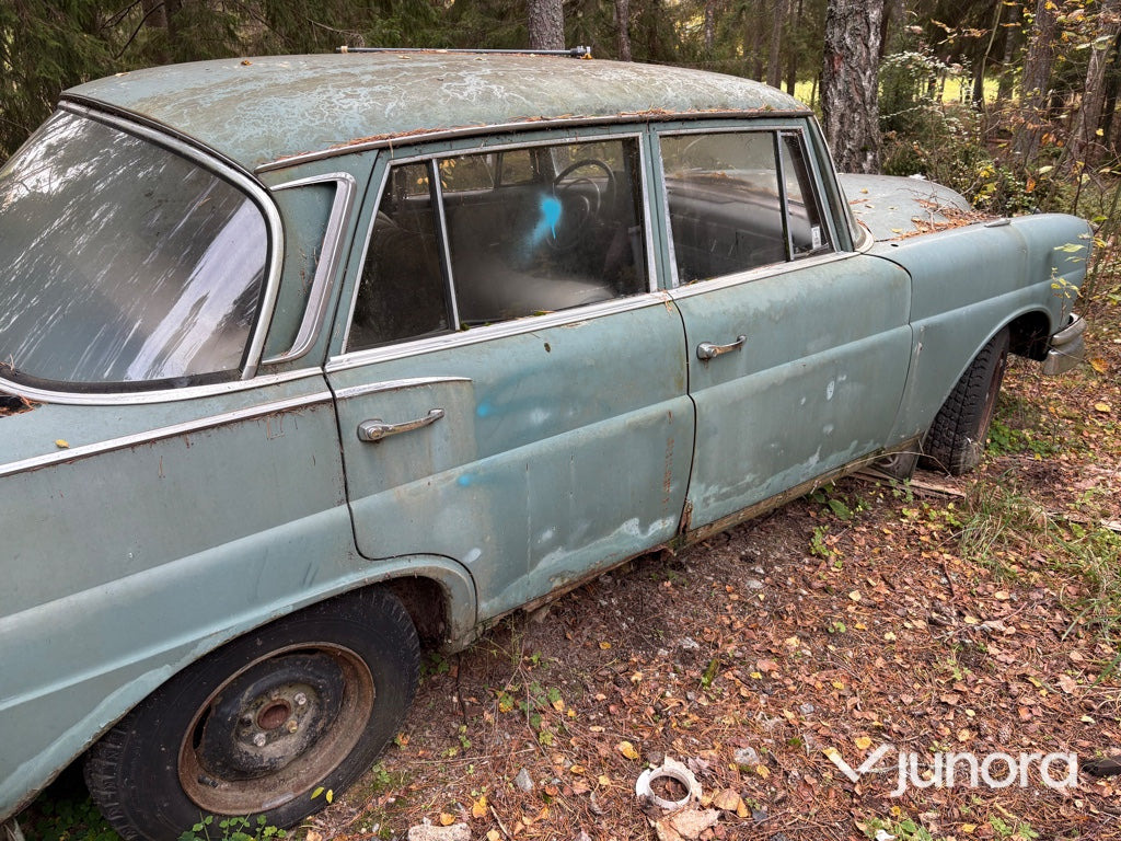 Renoveringsobjekt - Mercedes-Benz 220 S - Personenwagen: afbeelding 3 Renoveringsobjekt - Mercedes-Benz 220 S - Personenwagen: afbeelding 3