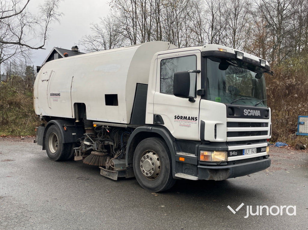 Sop och Uppsamlarbil Scania 94D / 260 - Veegwagen: afbeelding 1 Sop och Uppsamlarbil Scania 94D / 260 - Veegwagen: afbeelding 1