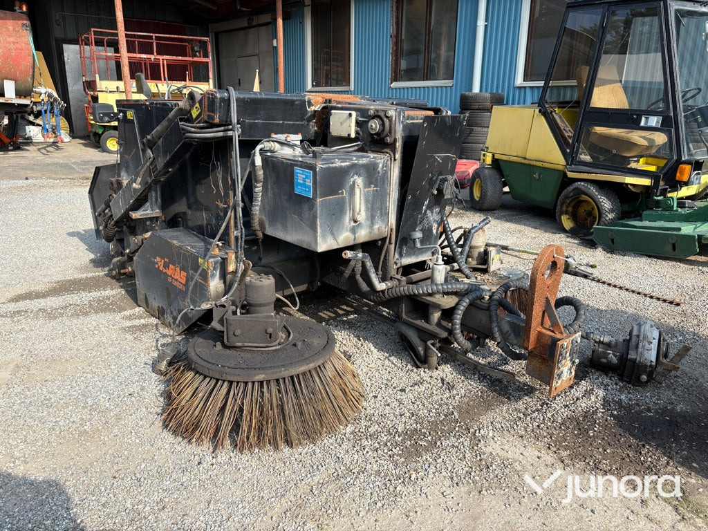 Sopmaskin Bogserad - Fjärås, FS 700 - Veegwagen: afbeelding 3 Sopmaskin Bogserad - Fjärås, FS 700 - Veegwagen: afbeelding 3