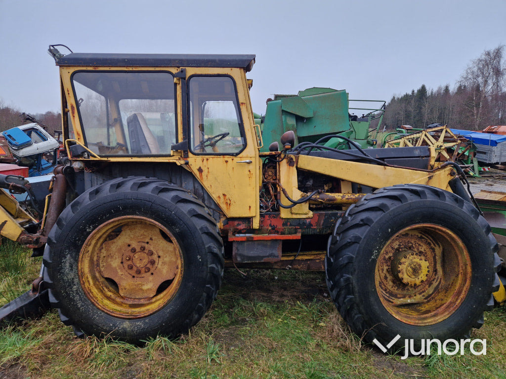 Traktorgrävare - Hymas / Nyffileld - Graaflaadmachine: afbeelding 2 Traktorgrävare - Hymas / Nyffileld - Graaflaadmachine: afbeelding 2