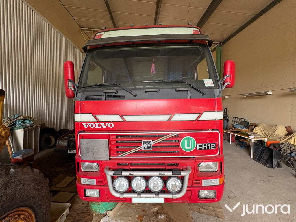 Lastbil - Volvo, FH12 6X2 - Trekker: afbeelding 3 Lastbil - Volvo, FH12 6X2 - Trekker: afbeelding 3