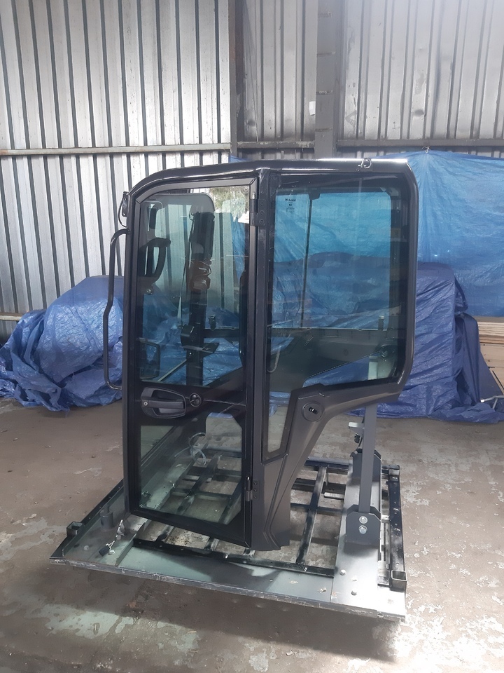 Cab for Bobcat E26,E32,E35,E42,E45,E50,E55 - Cabine en interieur voor Graafmachine: afbeelding 1 Cab for Bobcat E26,E32,E35,E42,E45,E50,E55 - Cabine en interieur voor Graafmachine: afbeelding 1