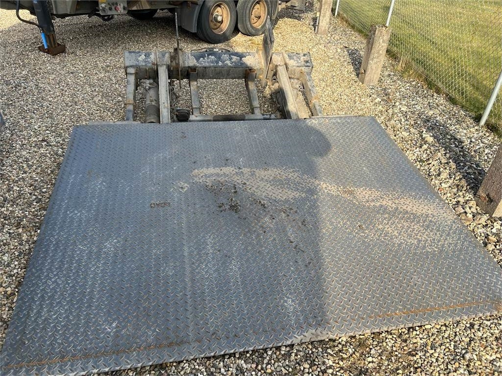 7,5 mtr alu fragtlad - Zepro Z2500-150 MA lift - Gesloten laadbak: afbeelding 4 7,5 mtr alu fragtlad - Zepro Z2500-150 MA lift - Gesloten laadbak: afbeelding 4