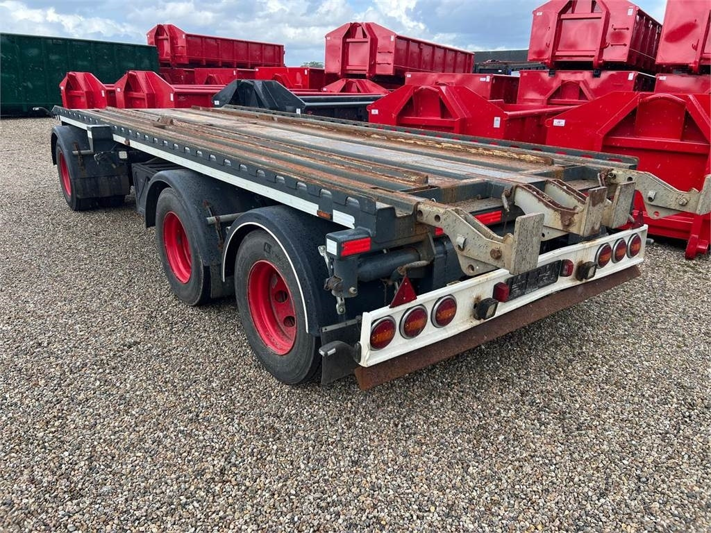 CMT PT12-20 - 6,5 mtr - 7,0 mtr container - Haakarm/ Portaalarm aanhanger: afbeelding 1 CMT PT12-20 - 6,5 mtr - 7,0 mtr container - Haakarm/ Portaalarm aanhanger: afbeelding 1