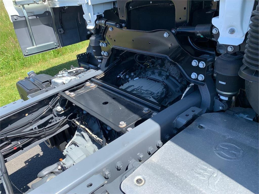 DAF XF 430 FAW 8x4*4 Tridem  - Chassis vrachtwagen: afbeelding 5 DAF XF 430 FAW 8x4*4 Tridem  - Chassis vrachtwagen: afbeelding 5