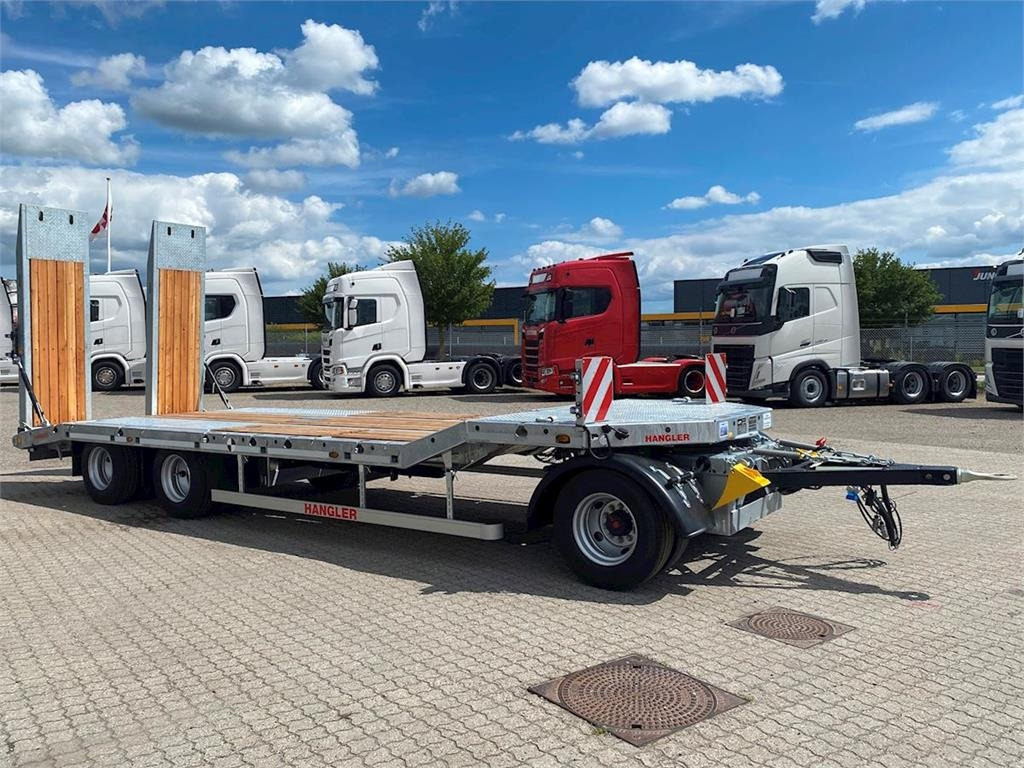 Hangler DTS 300 3 akslet med ramper - Dieplader aanhangwagen: afbeelding 2 Hangler DTS 300 3 akslet med ramper - Dieplader aanhangwagen: afbeelding 2