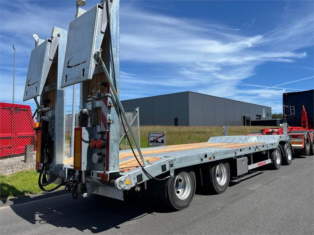Hangler VTS-H 400 4 akslet - 2 delt ramper - Dieplader aanhangwagen: afbeelding 1 Hangler VTS-H 400 4 akslet - 2 delt ramper - Dieplader aanhangwagen: afbeelding 1