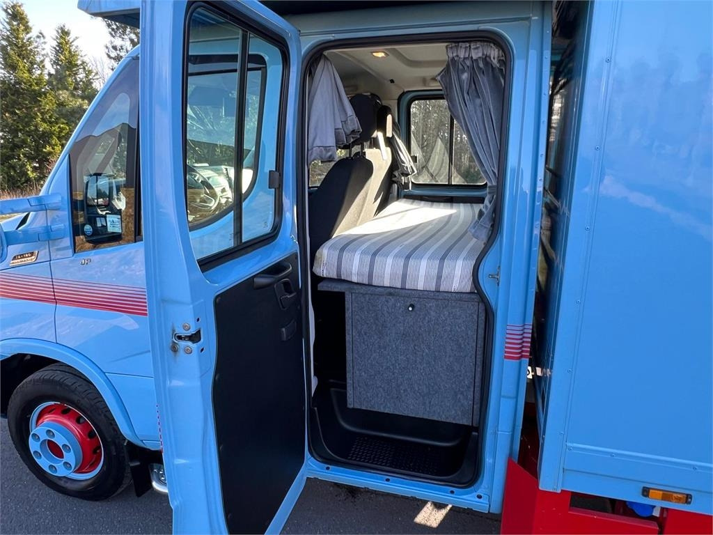 Iveco Daily 70C18 - dobbelt cab - Bakwagen: afbeelding 4 Iveco Daily 70C18 - dobbelt cab - Bakwagen: afbeelding 4