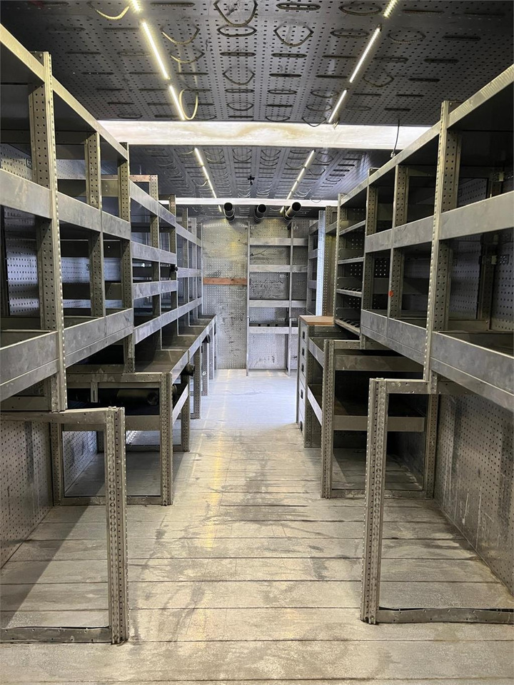 Mercedes-Benz Antos 1824 LnR - Bakwagen: afbeelding 2 Mercedes-Benz Antos 1824 LnR - Bakwagen: afbeelding 2