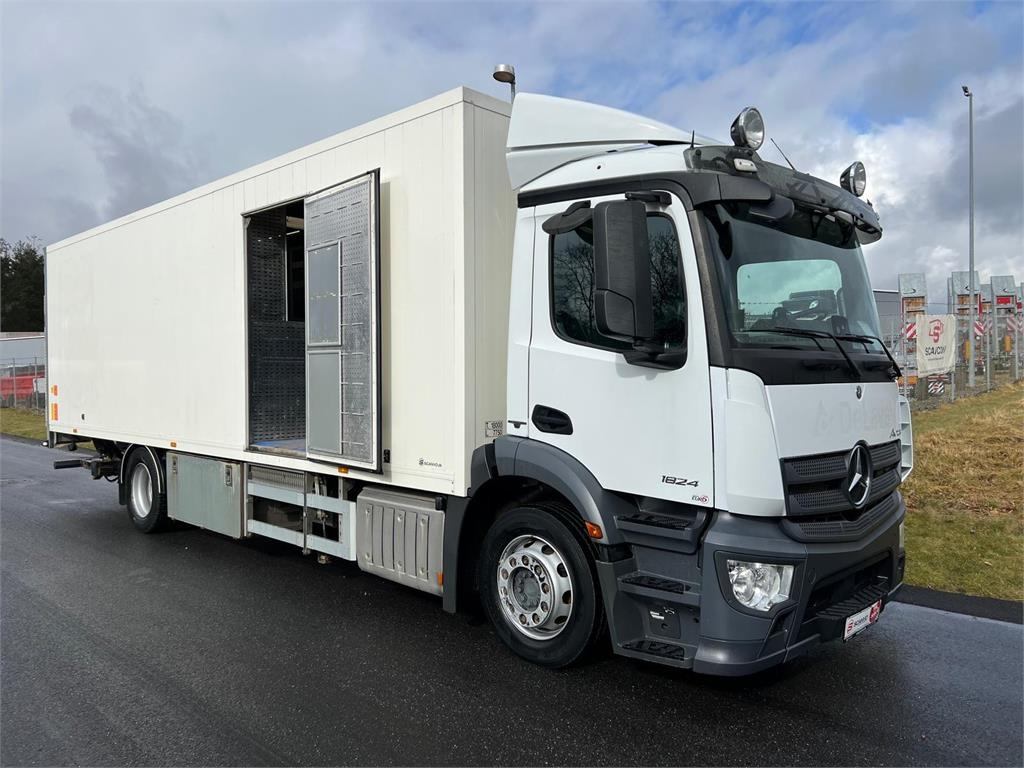 Mercedes-Benz Antos 1824 LnR - Bakwagen: afbeelding 2 Mercedes-Benz Antos 1824 LnR - Bakwagen: afbeelding 2