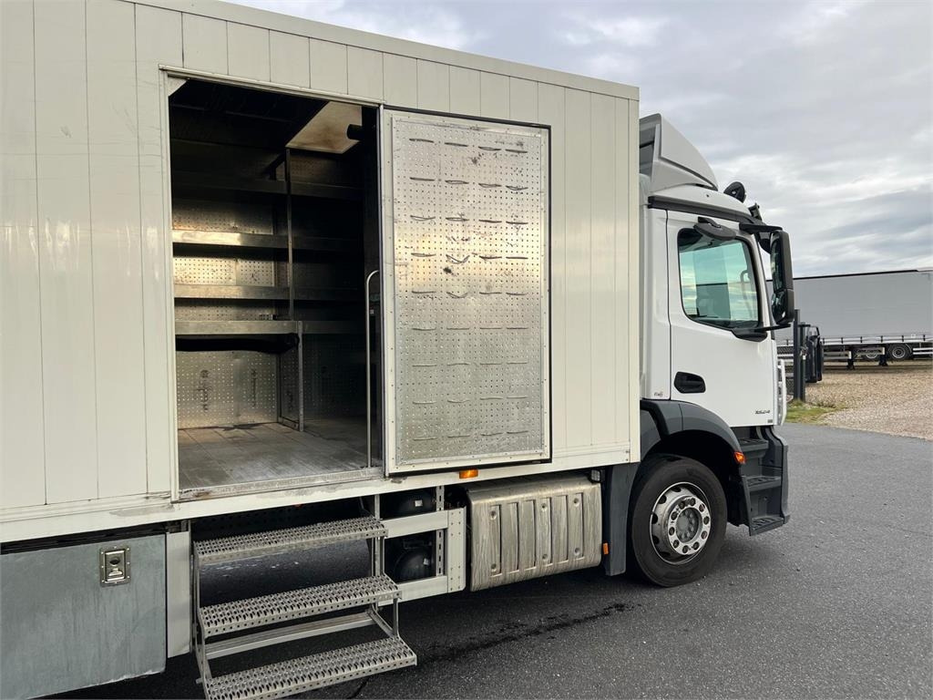 Mercedes-Benz Antos 1824 LnR - Bakwagen: afbeelding 4 Mercedes-Benz Antos 1824 LnR - Bakwagen: afbeelding 4