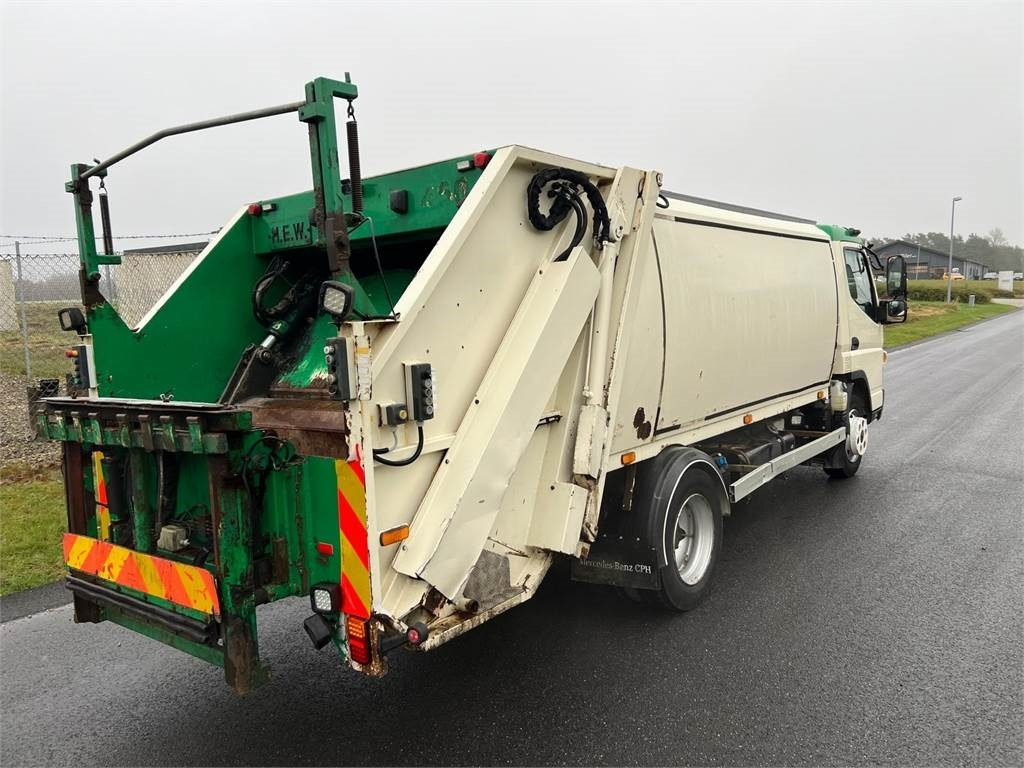 Mitsubishi Fuso CANTER 9C18 - Vuilniswagen: afbeelding 2 Mitsubishi Fuso CANTER 9C18 - Vuilniswagen: afbeelding 2