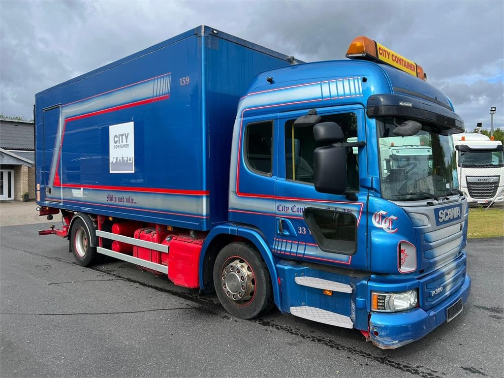 Scania P320 DB 4x2 MLB - low entry - Bakwagen: afbeelding 1 Scania P320 DB 4x2 MLB - low entry - Bakwagen: afbeelding 1