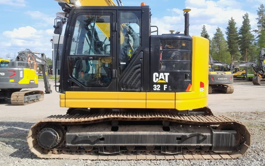 CAT 325FLCR PYÖRITTÄJÄLLLÄ  - Rupsgraafmachine: afbeelding 2 CAT 325FLCR PYÖRITTÄJÄLLLÄ  - Rupsgraafmachine: afbeelding 2