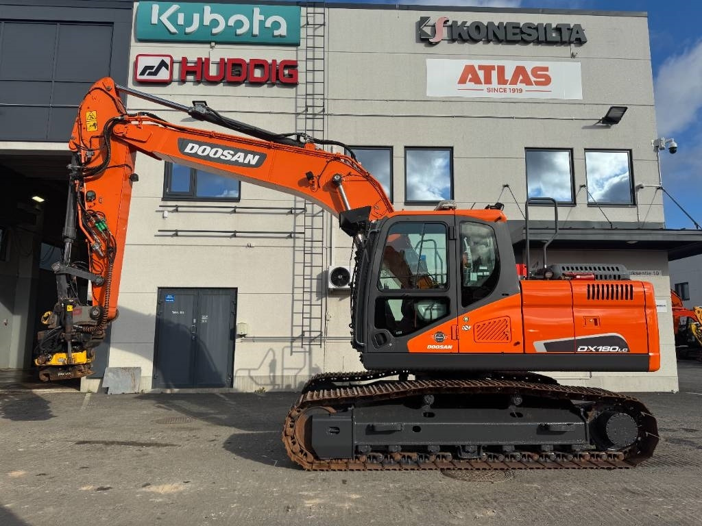 Doosan DX180LC-5 PYÖRITTÄJÄLLÄ  - Rupsgraafmachine: afbeelding 1 Doosan DX180LC-5 PYÖRITTÄJÄLLÄ  - Rupsgraafmachine: afbeelding 1