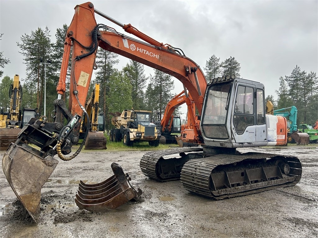 Hitachi MYYTY!!SOLD! EX100M-2 - Rupsgraafmachine: afbeelding 2 Hitachi MYYTY!!SOLD! EX100M-2 - Rupsgraafmachine: afbeelding 2