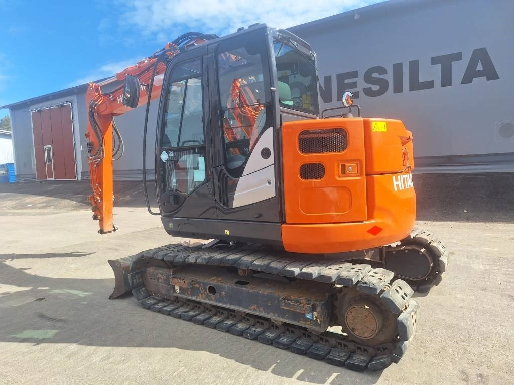 Hitachi MYYTY! SOLD! ZX85US-6 PIENET TUNNIT - Minigraafmachine: afbeelding 2 Hitachi MYYTY! SOLD! ZX85US-6 PIENET TUNNIT - Minigraafmachine: afbeelding 2