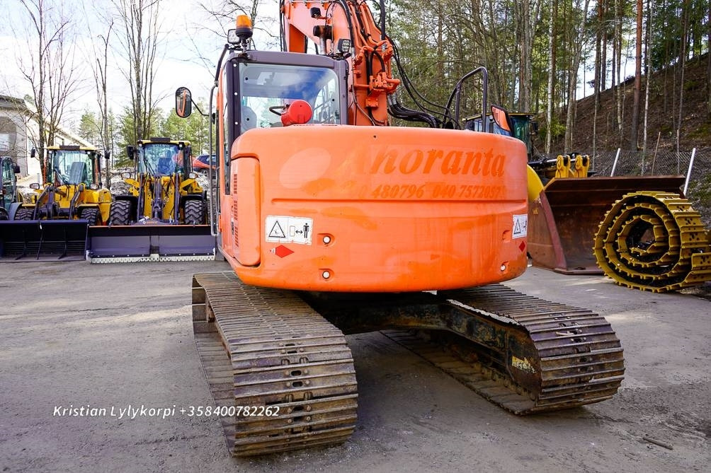 Hitachi ZX135US VÄHÄN AJETTU - Rupsgraafmachine: afbeelding 3 Hitachi ZX135US VÄHÄN AJETTU - Rupsgraafmachine: afbeelding 3