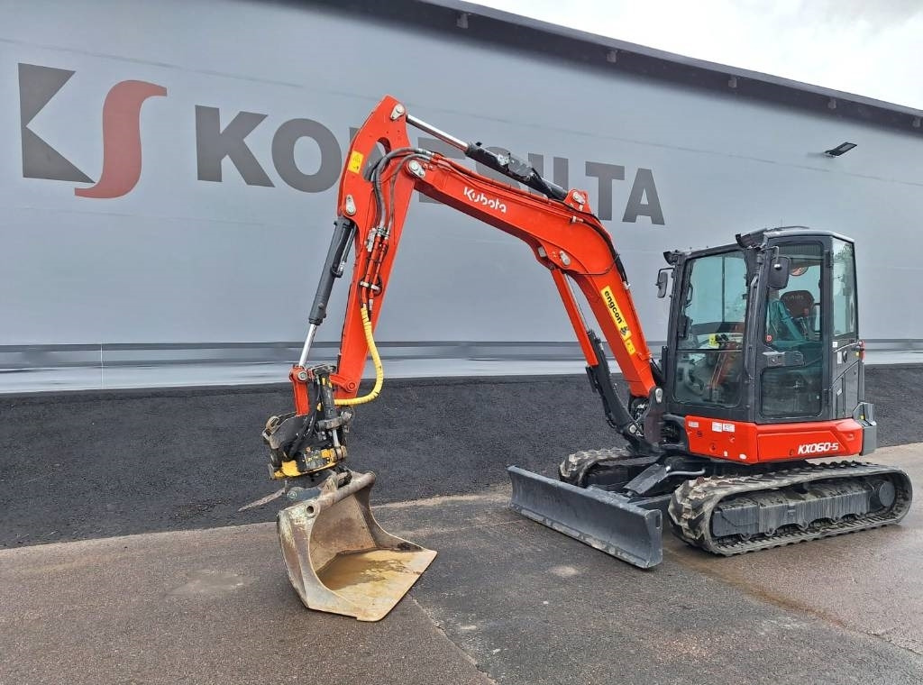 Minigraafmachine Kubota KX060-5 PYÖRITTÄJÄ, RASVARI YM.: afbeelding 6 Minigraafmachine Kubota KX060-5 PYÖRITTÄJÄ, RASVARI YM.: afbeelding 6