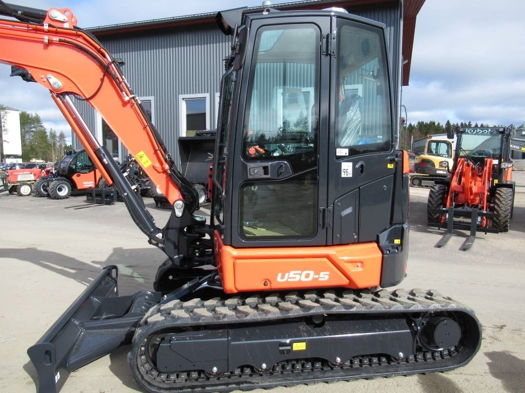 Kubota U50-5 UUTUUS! KOEAJA!! - Minigraafmachine: afbeelding 2 Kubota U50-5 UUTUUS! KOEAJA!! - Minigraafmachine: afbeelding 2